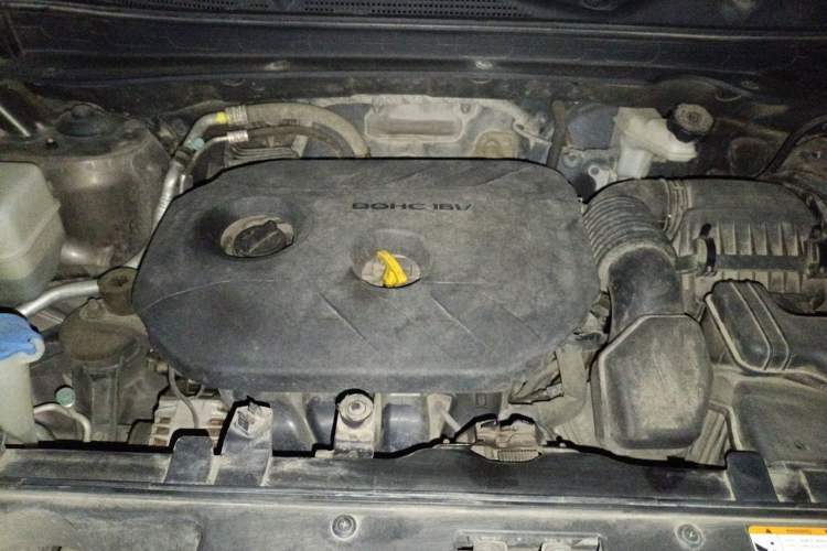 Used Kia Sportage R 2015 2.0L Automatic Two-Wheel Drive GL Engine Bay