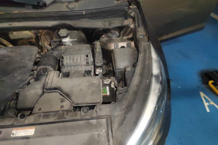 Used Kia Sportage R 2015 2.0L Automatic Two-Wheel Drive GL Engine Bay Left