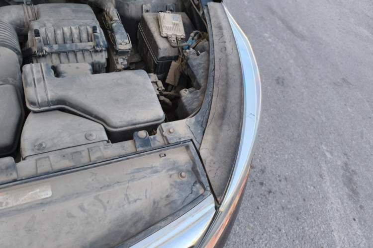 Used Kia Sportage R 2015 2.0L Automatic Two-Wheel Drive DLX Model Engine Bay Left