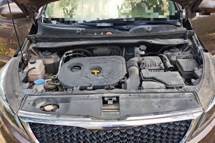 Used Kia Sportage R 2015 2.0L Manual Two-Wheel Drive GL Model Engine Bay