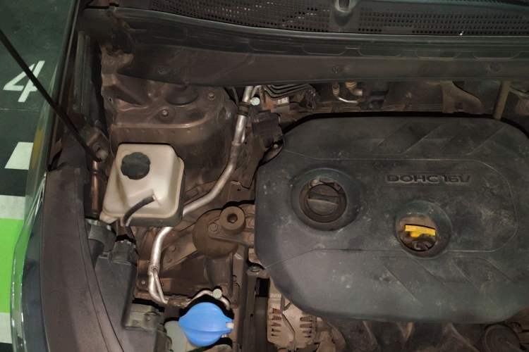 Used Kia Sportage R 2015 2.0L Automatic Two-Wheel Drive GL Engine Bay Right
