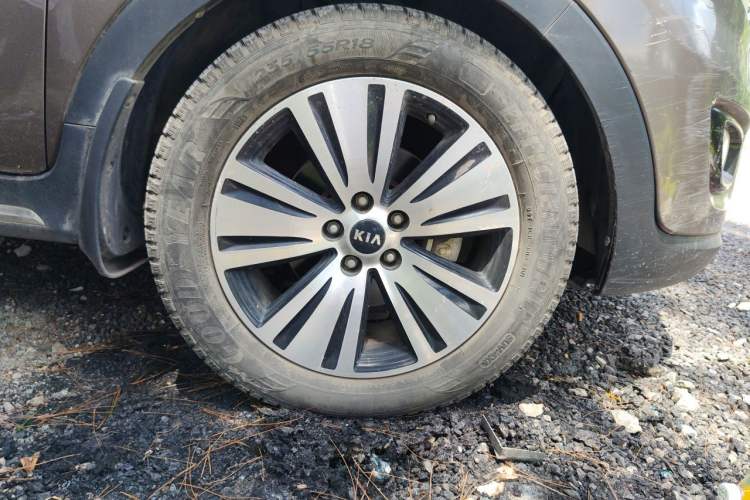 Used Kia Sportage R 2015 2.0L Automatic 2WD Premium Edition Exterior 1