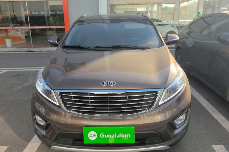 Used Kia Sportage R 2015 2.0L Manual Two-Wheel Drive GLS Trim Front