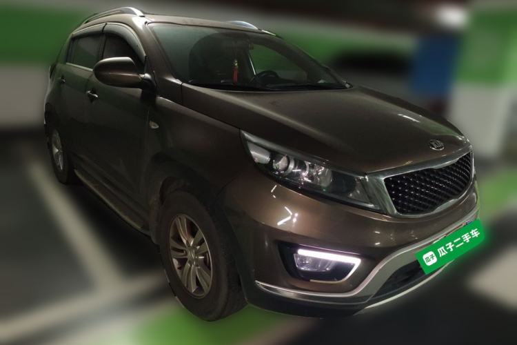 Used Kia Sportage R 2015 2.0L Automatic Two-Wheel Drive GL Front Right 45 Deg