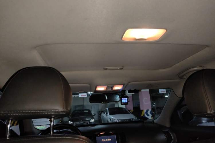 Used Kia Sportage R 2015 2.0L Automatic Two-Wheel Drive GLS Headliner