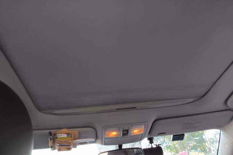 Used Kia Sportage R 2015 2.0L Automatic Two-Wheel Drive DLX Model Headliner