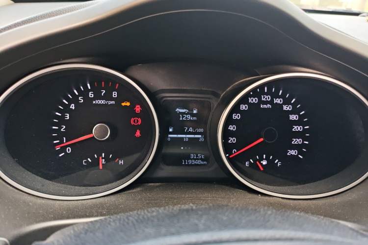 Used Kia Sportage R 2015 2.0L Manual Two-Wheel Drive GL Model Instrument Cluster