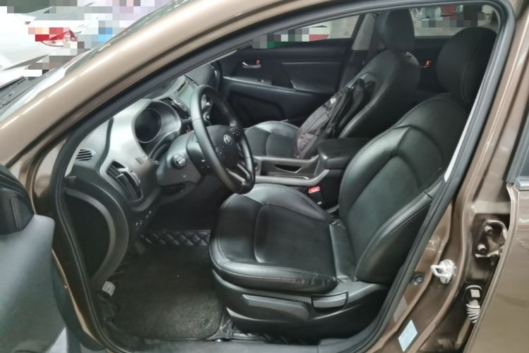Used Kia Sportage R 2015 2.0L Automatic Two-Wheel Drive DLX Model Left Front Seat