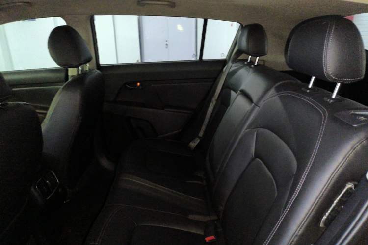 Used Kia Sportage R 2015 2.0L Automatic Two-Wheel Drive DLX Model Left Rear Seat