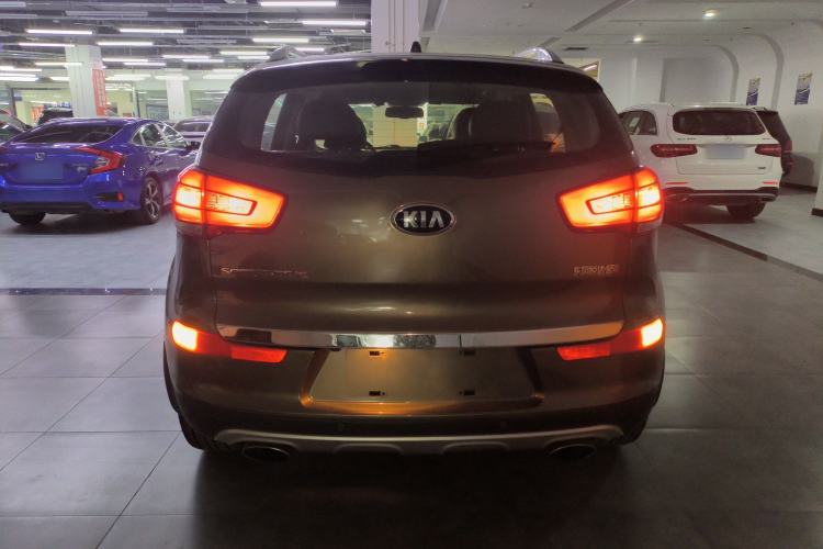 Used Kia Sportage R 2015 2.0L Automatic Two-Wheel Drive DLX Model Rear