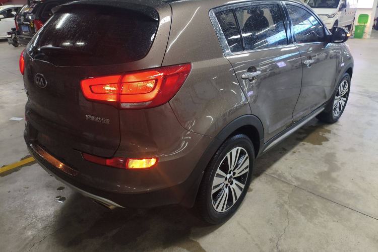 Used Kia Sportage R 2015 2.0L Automatic Two-Wheel Drive DLX Model Rear Right 45 Deg