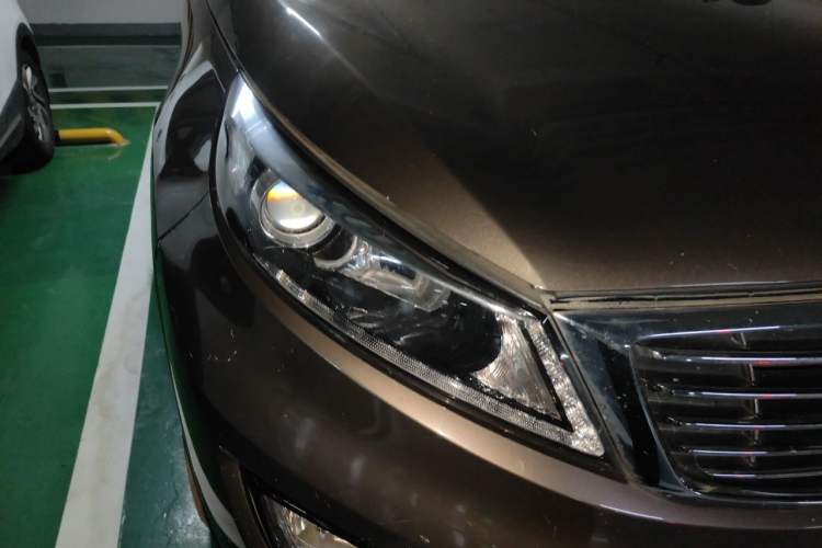 Used Kia Sportage R 2015 2.0L Automatic Two-Wheel Drive GLS Right Front Headlight