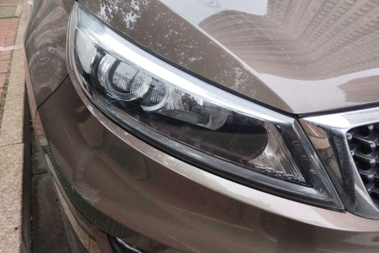 Used Kia Sportage R 2015 2.0L Automatic Two-Wheel Drive GL Right Front Headlight