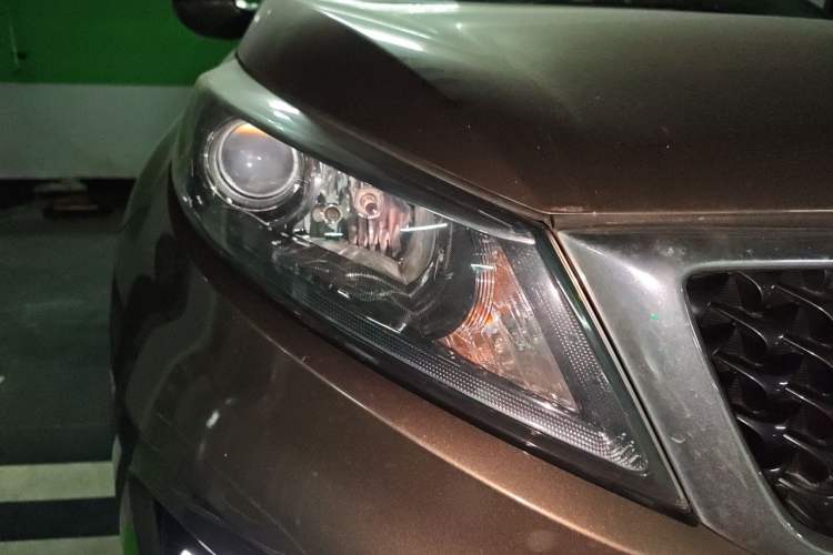 Used Kia Sportage R 2015 2.0L Automatic Two-Wheel Drive GL Right Front Headlight