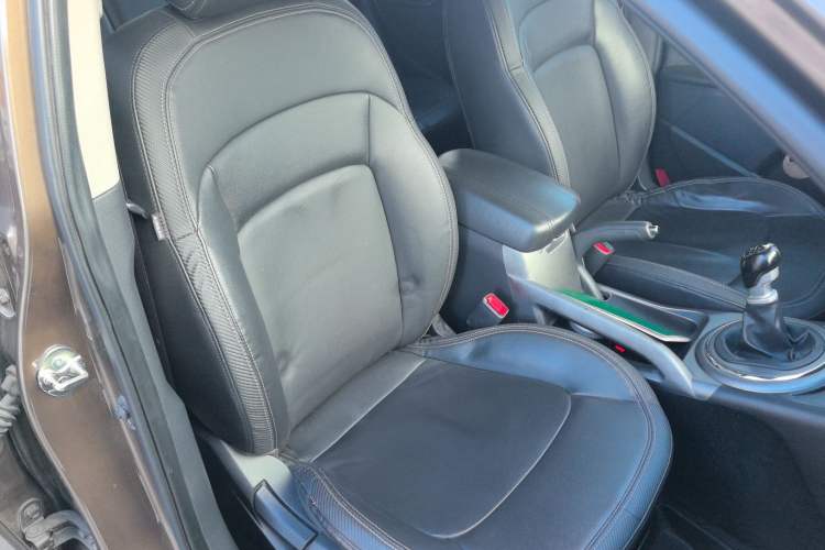 Used Kia Sportage R 2015 2.0L Manual Two-Wheel Drive GLS Trim Right Front Seat