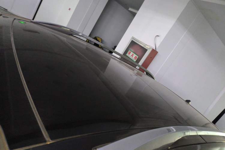 Used Kia Sportage R 2015 2.0L Automatic Two-Wheel Drive DLX Model Roof