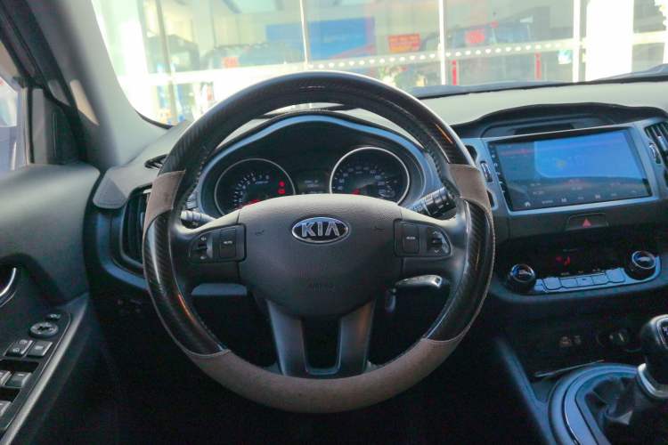 Used Kia Sportage R 2015 2.0L Manual Two-Wheel Drive GLS Trim Steering Wheel