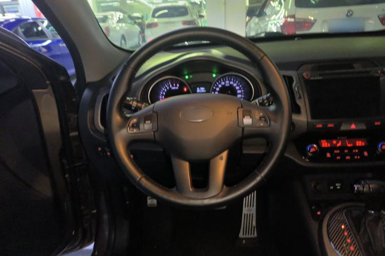 Used Kia Sportage R 2015 2.0L Automatic Two-Wheel Drive DLX Model Steering Wheel