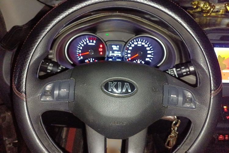 Used Kia Sportage R 2015 2.0L Automatic Two-Wheel Drive GL Steering Wheel
