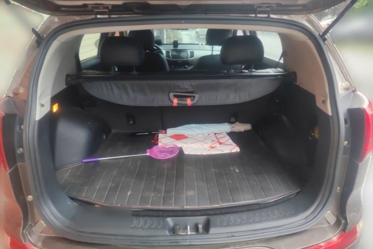 Used Kia Sportage R 2015 2.0L Automatic Two-Wheel Drive GL Trunk