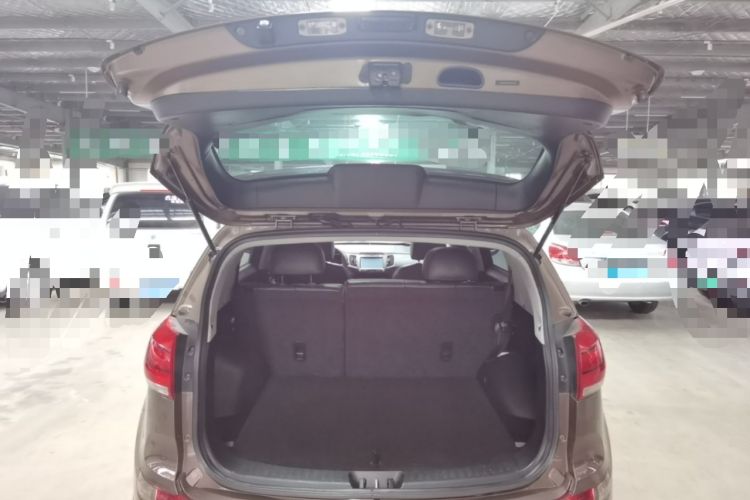 Used Kia Sportage R 2015 2.0L Automatic Two-Wheel Drive DLX Model Trunk