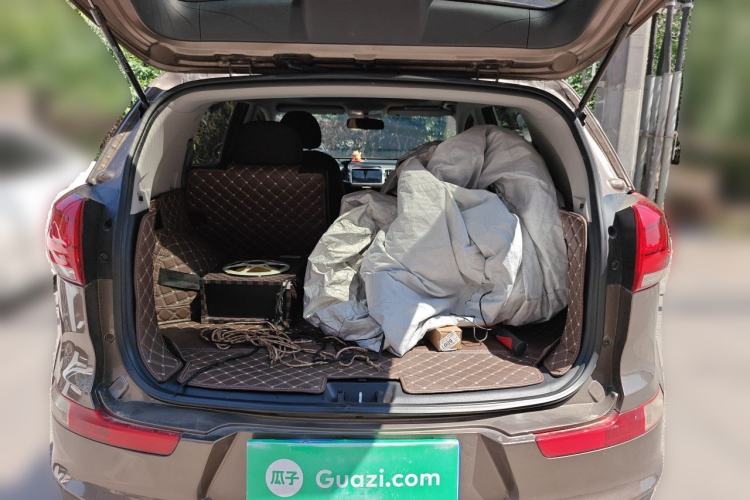 Used Kia Sportage R 2015 2.0L Automatic Two-Wheel Drive GL Trunk