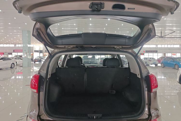 Used Kia Sportage R 2015 2.0L Automatic Two-Wheel Drive GL Trunk