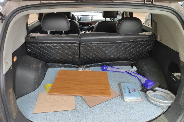 Used Kia Sportage R 2015 2.0L Automatic Two-Wheel Drive DLX Model Trunk