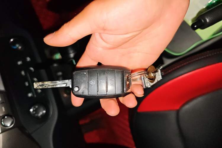 Used Kia Sportage R 2015 2.0L Automatic Two-Wheel Drive GL Vehicle Key