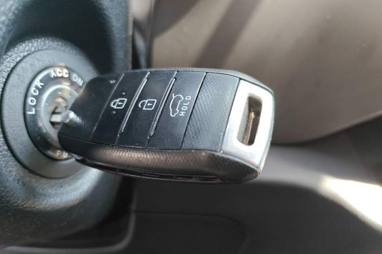 Used Kia Sportage R 2015 2.0L Automatic Two-Wheel Drive GL Vehicle Key