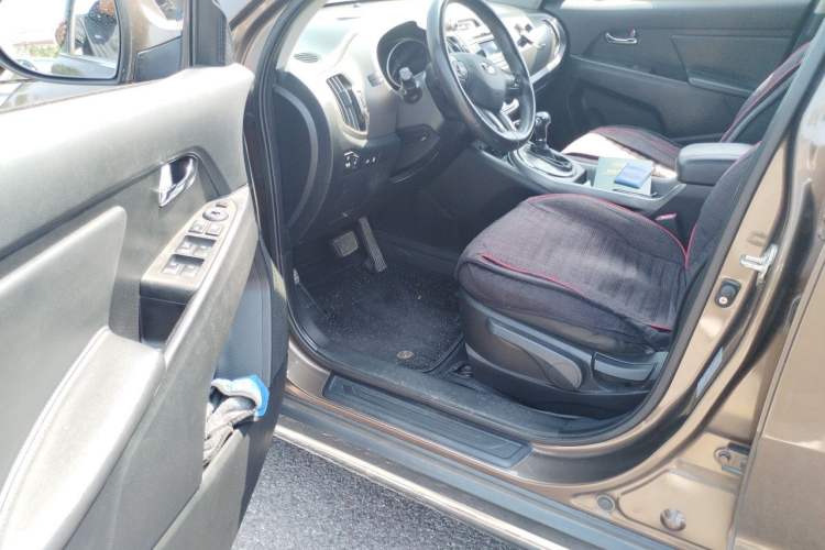 Used Kia Sportage R 2015 2.0L Automatic Two-Wheel Drive DLX Model Driver Seat
