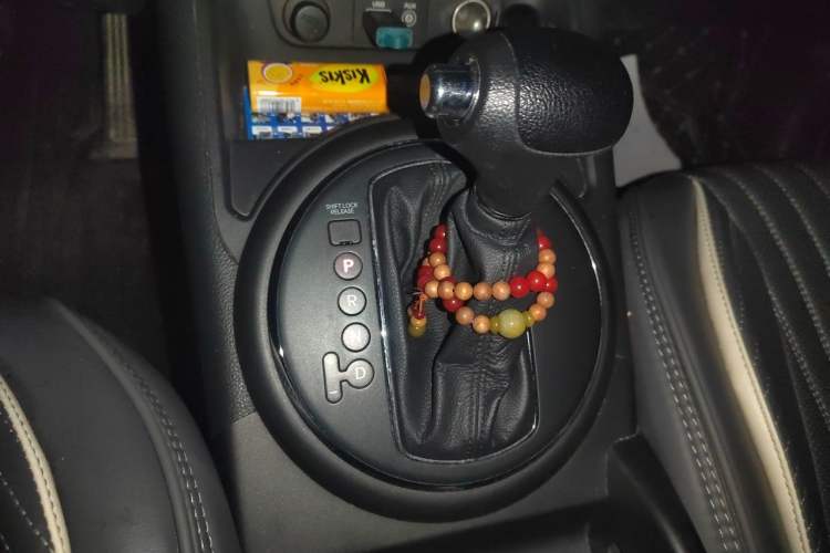 Used Kia Sportage R 2015 2.0L Automatic Two-Wheel Drive GL Gear Lever