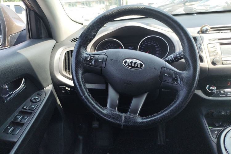 Used Kia Sportage R 2015 2.0L Automatic Two-Wheel Drive DLX Model Steering Wheel