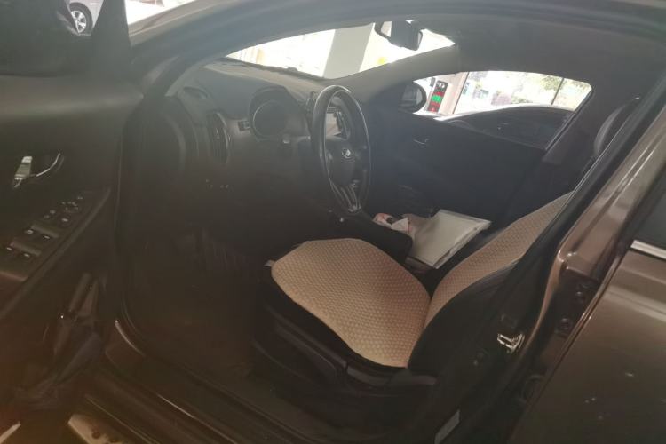 Used Kia Sportage R 2015 2.0L Automatic Two-Wheel Drive DLX Model Driver Seat