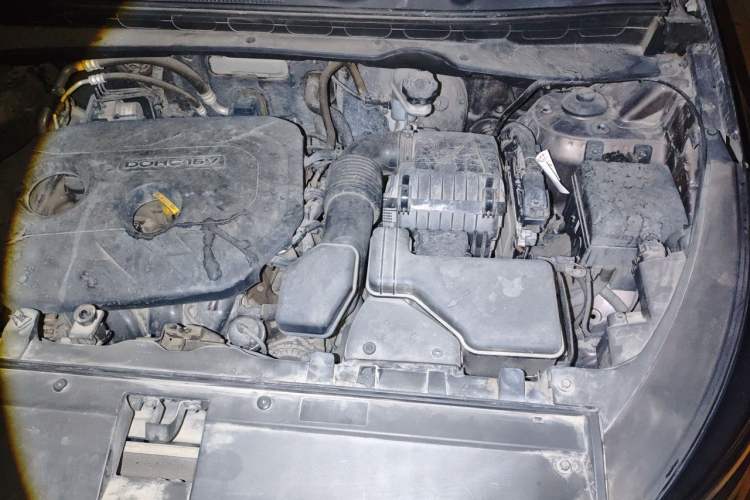 Used Kia Sportage R 2015 2.0L Automatic Two-Wheel Drive GL Engine Bay Left