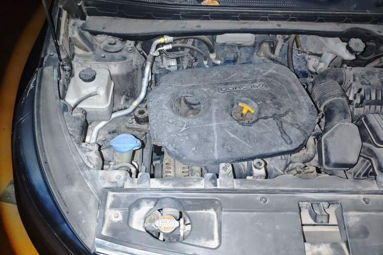 Used Kia Sportage R 2015 2.0L Automatic Two-Wheel Drive GL Engine Bay Right
