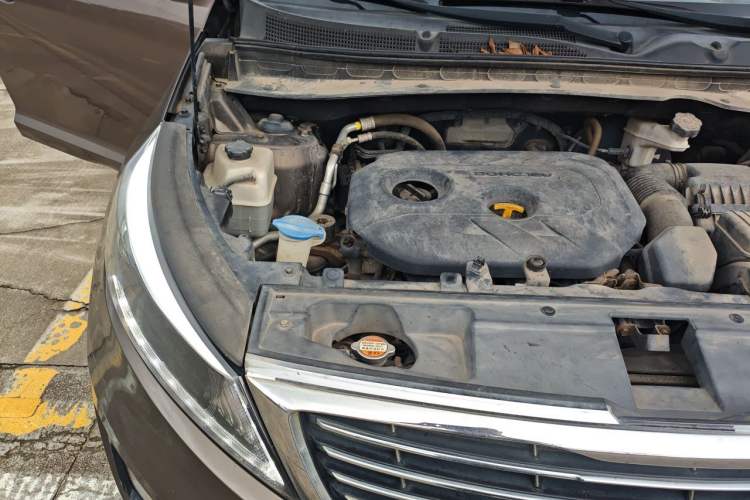 Used Kia Sportage R 2015 2.0L Automatic Two-Wheel Drive GLS Engine Bay Right