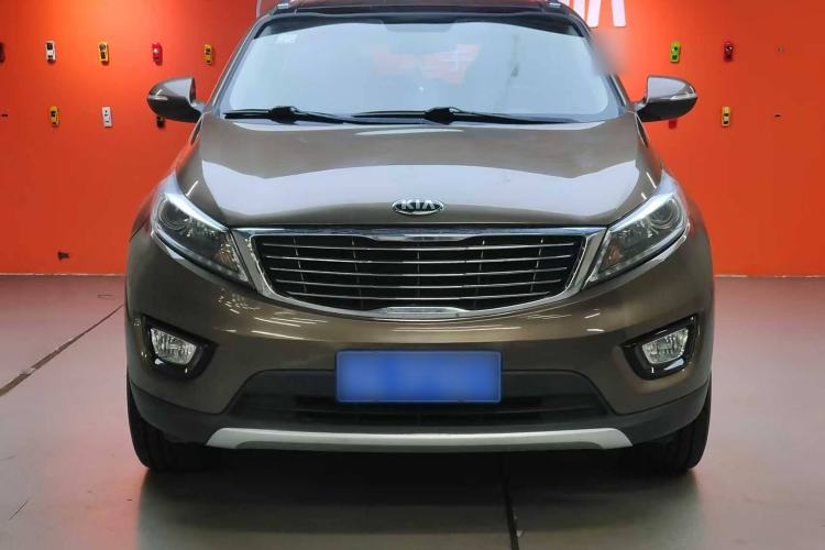 Used Kia Sportage R 2015 2.0L Automatic Two-Wheel Drive DLX Model Exterior 1