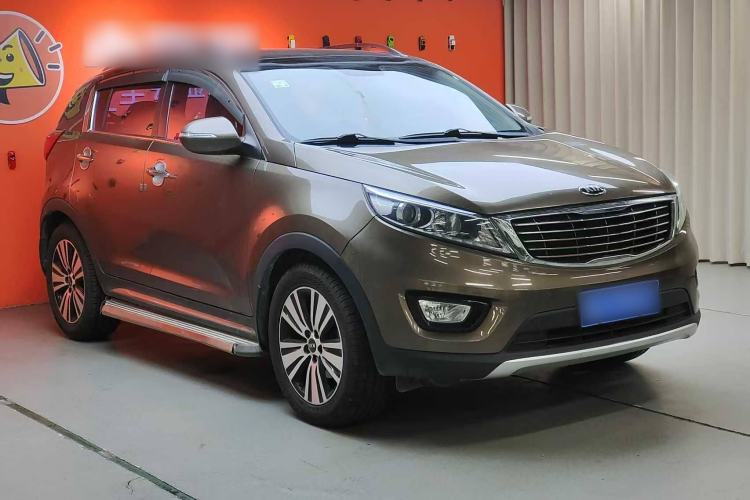 Used Kia Sportage R 2015 2.0L Automatic Two-Wheel Drive DLX Model Exterior 2