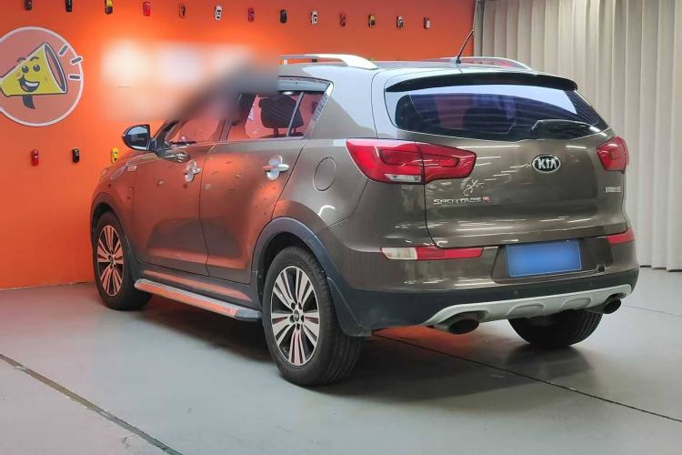 Used Kia Sportage R 2015 2.0L Automatic Two-Wheel Drive DLX Model Exterior 3