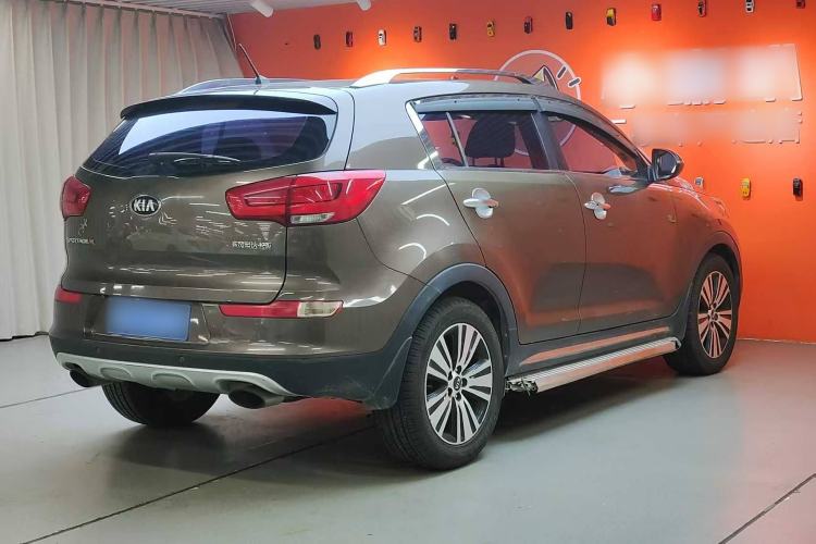 Used Kia Sportage R 2015 2.0L Automatic Two-Wheel Drive DLX Model Exterior 5