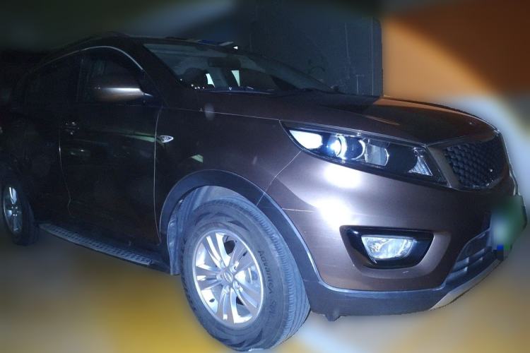 Used Kia Sportage R 2015 2.0L Automatic Two-Wheel Drive GL Front Right 45 Deg