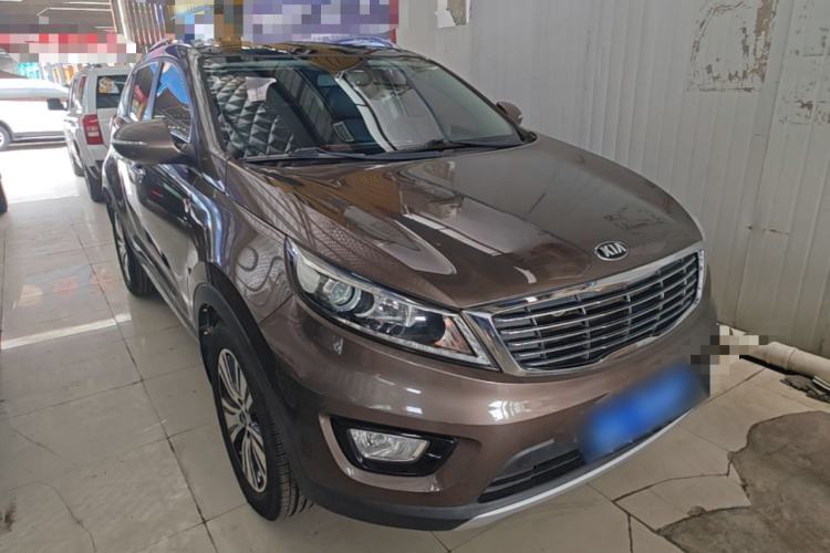 Used Kia Sportage R 2015 2.0L Automatic Two-Wheel Drive DLX Model Front Right 45 Deg
