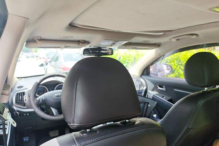 Used Kia Sportage R 2015 2.0L Automatic Two-Wheel Drive DLX Model Headliner