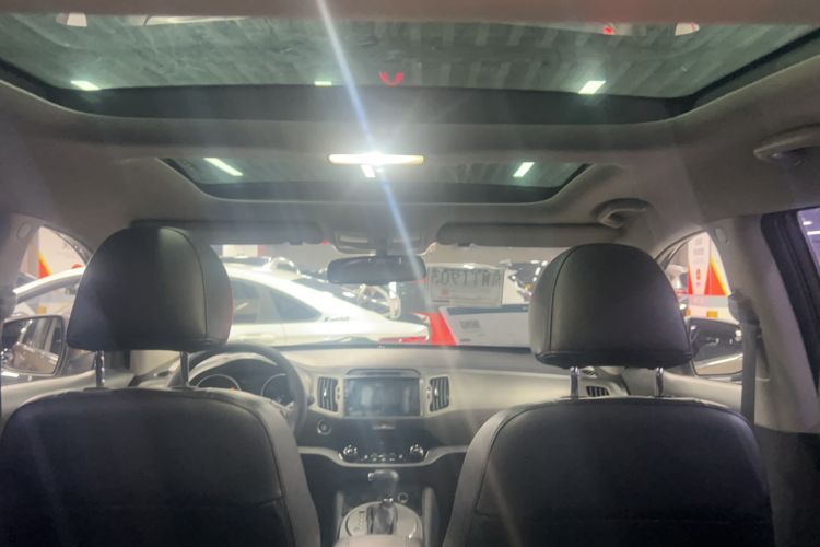 Used Kia Sportage R 2015 2.0L Automatic Two-Wheel Drive DLX Model Headliner