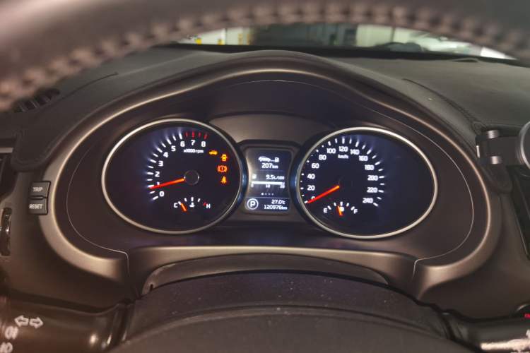 Used Kia Sportage R 2015 2.0L Automatic Two-Wheel Drive DLX Model Instrument Cluster
