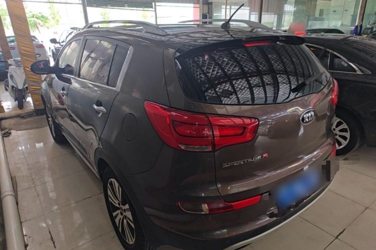 Used Kia Sportage R 2015 2.0L Automatic Two-Wheel Drive DLX Model Rear Left 45 Deg