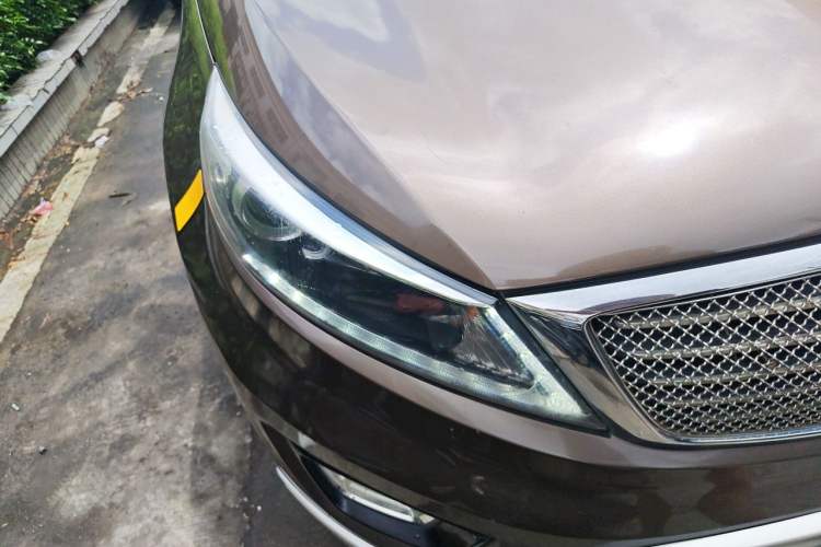 Used Kia Sportage R 2015 2.0L Automatic Two-Wheel Drive DLX Model Right Front Headlight