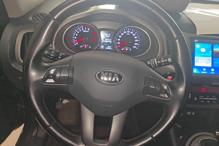 Used Kia Sportage R 2015 2.0L Automatic Two-Wheel Drive DLX Model Steering Wheel