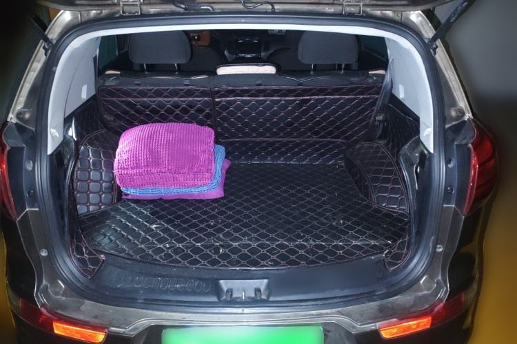 Used Kia Sportage R 2015 2.0L Automatic Two-Wheel Drive GL Trunk